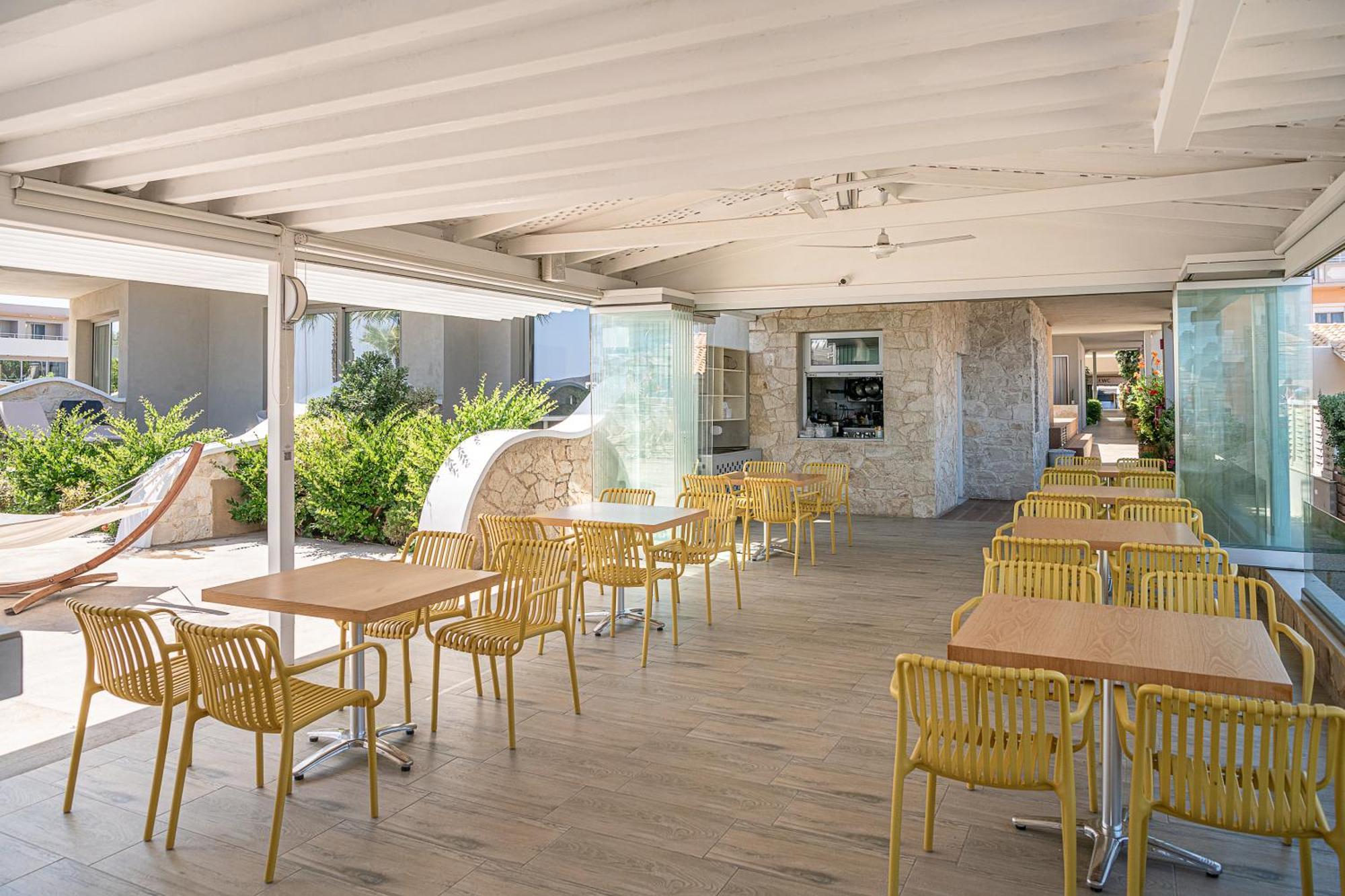 Vergina Beach Hotel Agia Marina エクステリア 写真