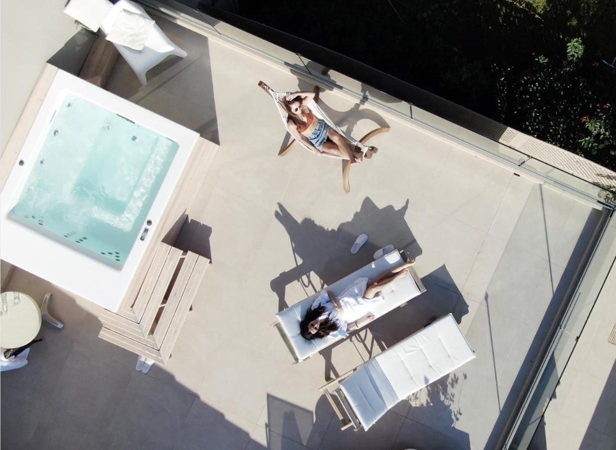 Vergina Beach Hotel Agia Marina エクステリア 写真